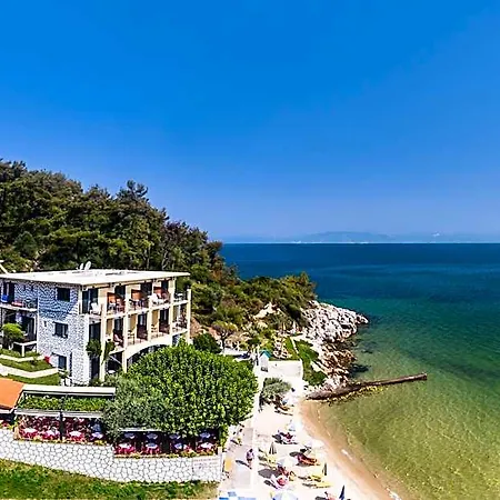 Nisteri Hotel 3*