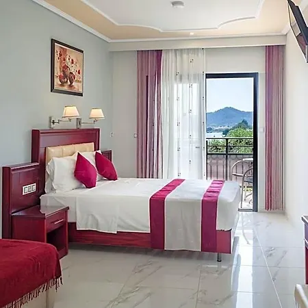 Hotel Nisteri 3*